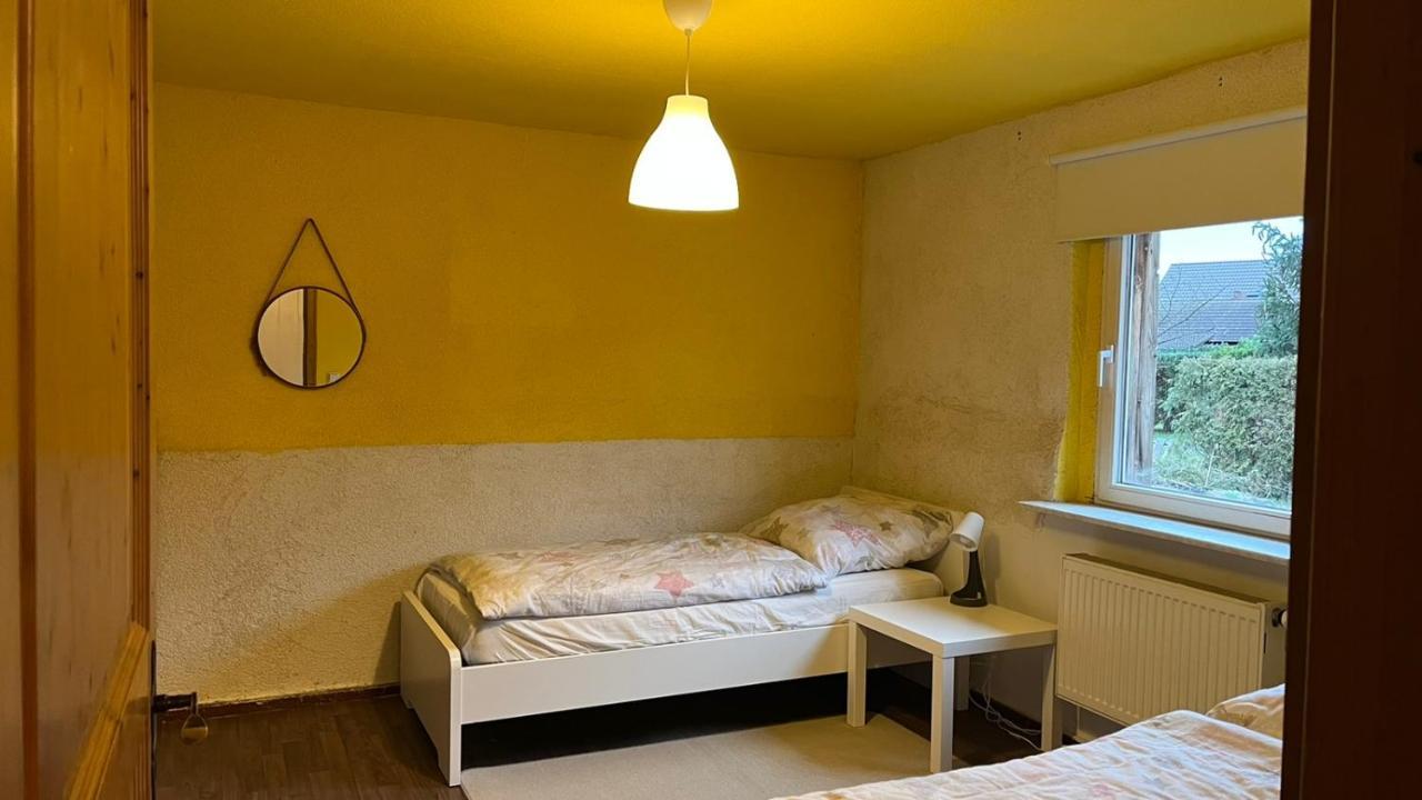 Monteure, Ganzes Haus, Schwarzheide, Haus 1 Exterior foto