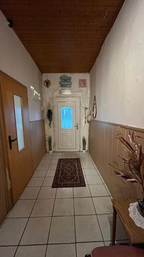 Monteure, Ganzes Haus, Schwarzheide, Haus 1 Exterior foto