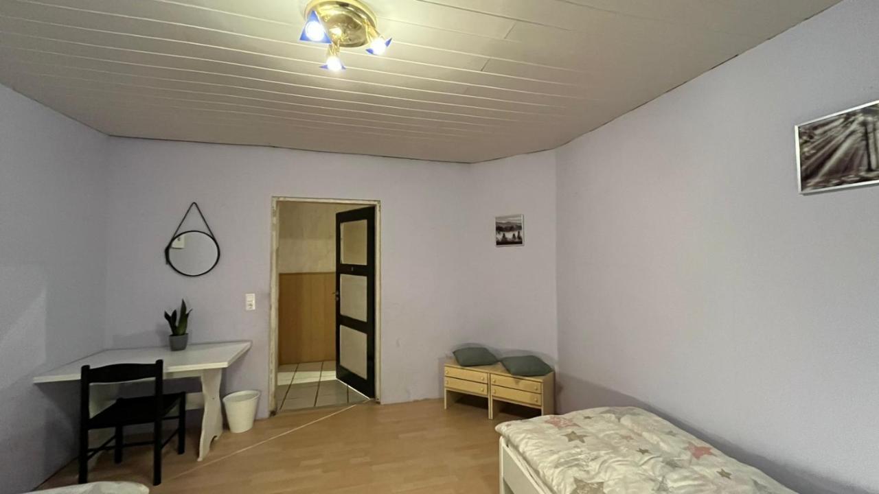 Monteure, Ganzes Haus, Schwarzheide, Haus 1 Exterior foto